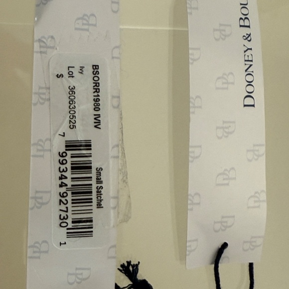 Classic Dooney and Bourke Pebble Leather Satchel Ivy Green - Picture 12 of 12